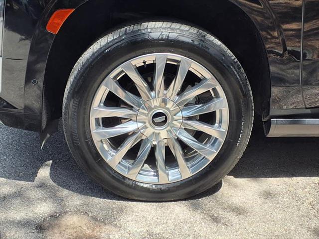 used 2023 Cadillac Escalade ESV car, priced at $69,998