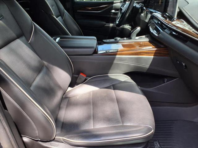 used 2023 Cadillac Escalade ESV car, priced at $69,998