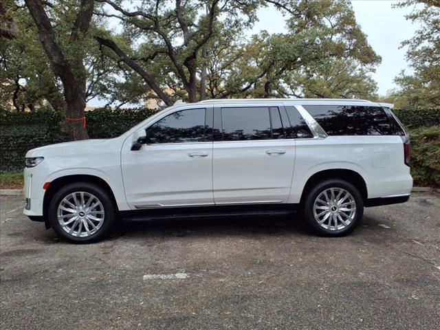 used 2022 Cadillac Escalade ESV car, priced at $69,998