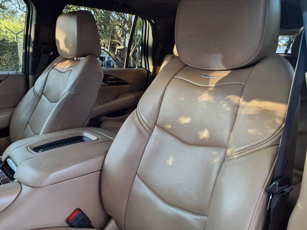 used 2019 Cadillac Escalade car, priced at $35,998