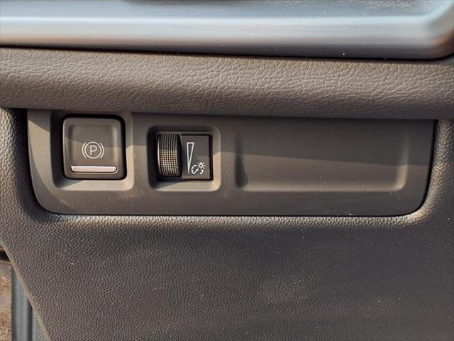 used 2024 Cadillac XT4 car, priced at $44,988