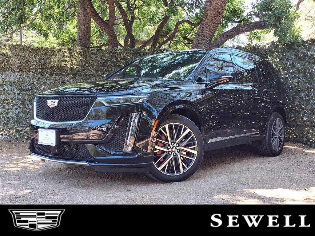 used 2024 Cadillac XT6 car, priced at $52,998