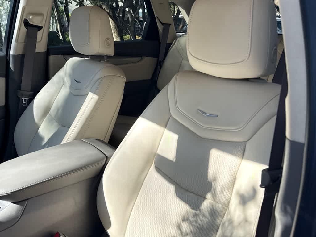 used 2020 Cadillac XT5 car, priced at $24,998