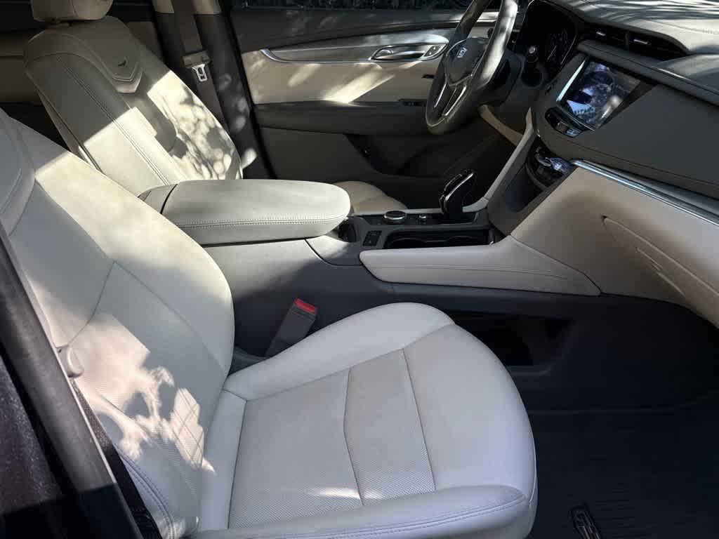 used 2020 Cadillac XT5 car, priced at $24,998