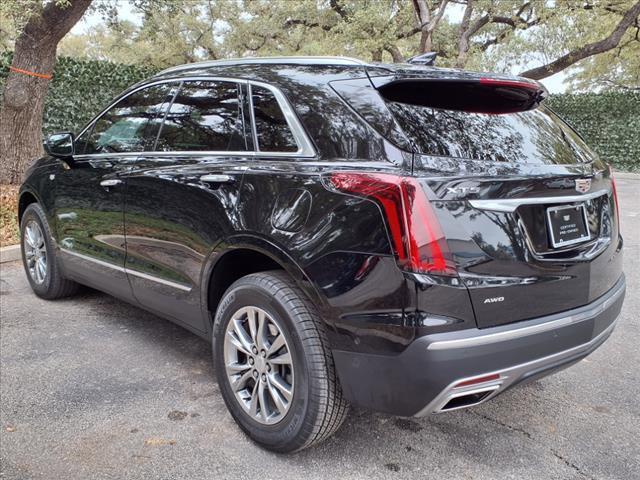 used 2021 Cadillac XT5 car, priced at $35,998