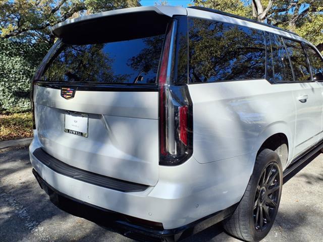 used 2021 Cadillac Escalade ESV car, priced at $62,998