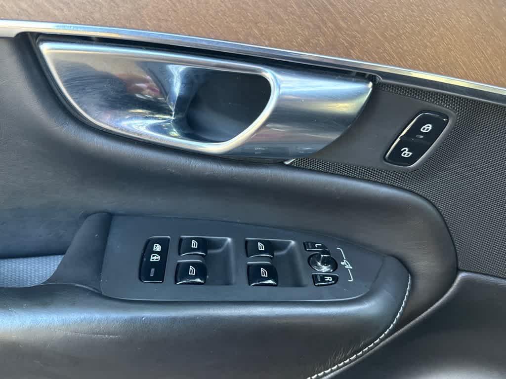 used 2017 Volvo XC90 car, priced at $21,818
