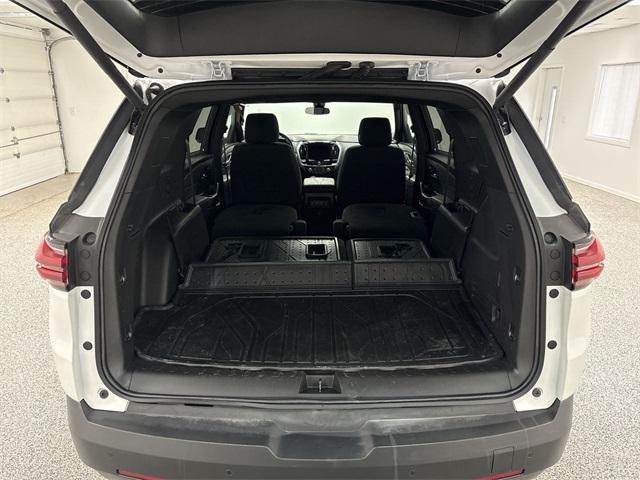 used 2022 Chevrolet Traverse car, priced at $29,800