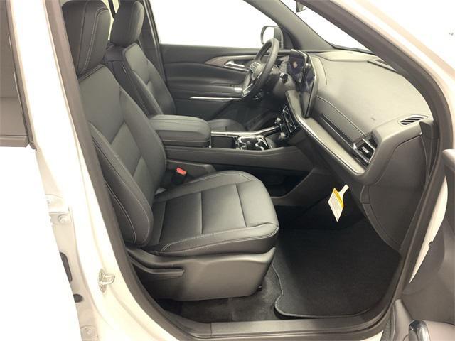 new 2025 Chevrolet Traverse car, priced at $44,208
