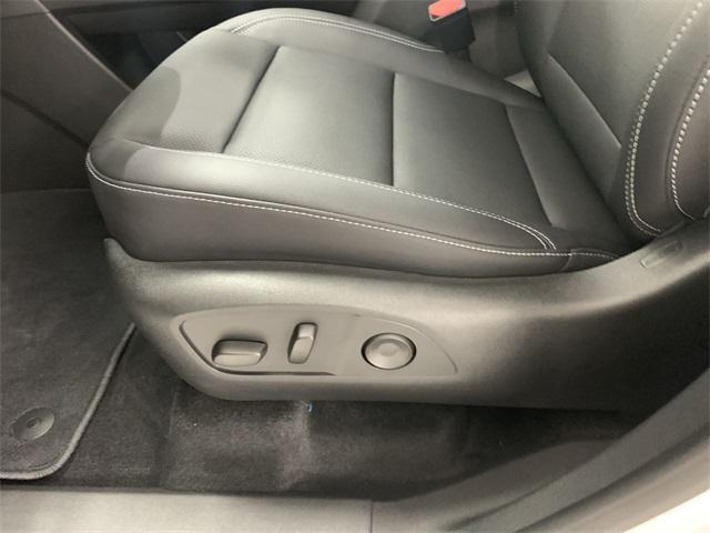 new 2025 Chevrolet Traverse car, priced at $44,208