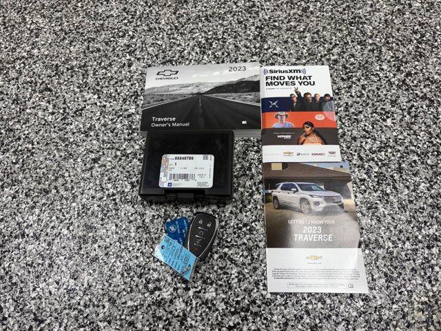 used 2023 Chevrolet Traverse car, priced at $21,994