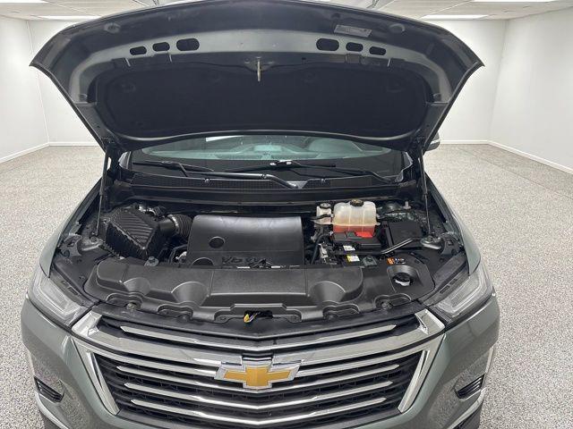used 2023 Chevrolet Traverse car, priced at $21,994