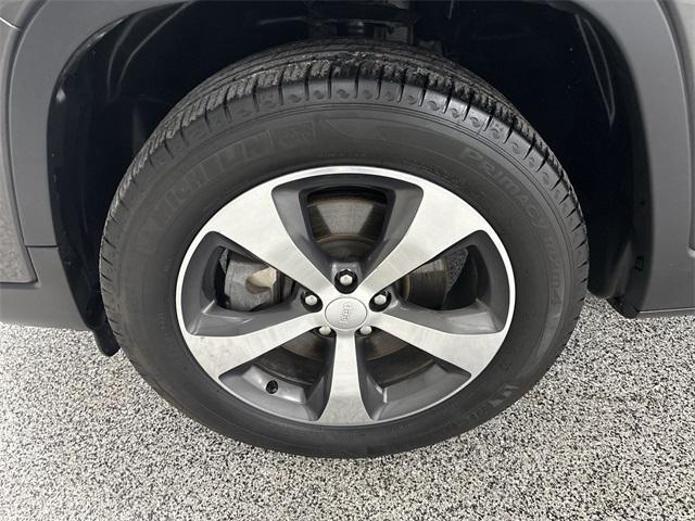used 2019 Jeep Cherokee car, priced at $17,700
