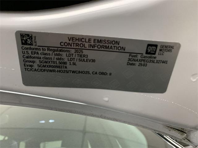new 2025 Chevrolet Equinox car, priced at $32,031