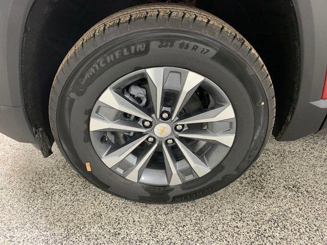 new 2026 Chevrolet Equinox car, priced at $32,435