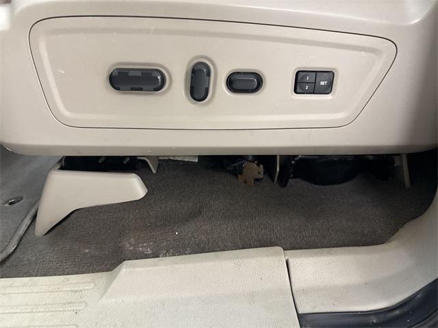 used 2007 Lincoln Navigator car, priced at $4,800