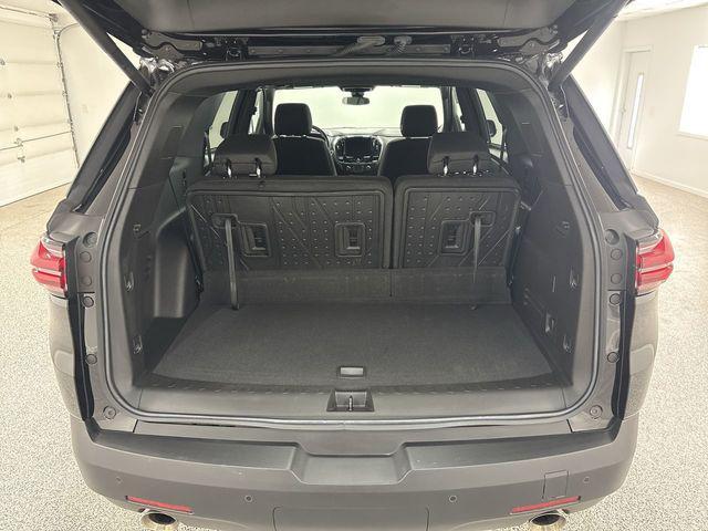 used 2023 Chevrolet Traverse car, priced at $32,700