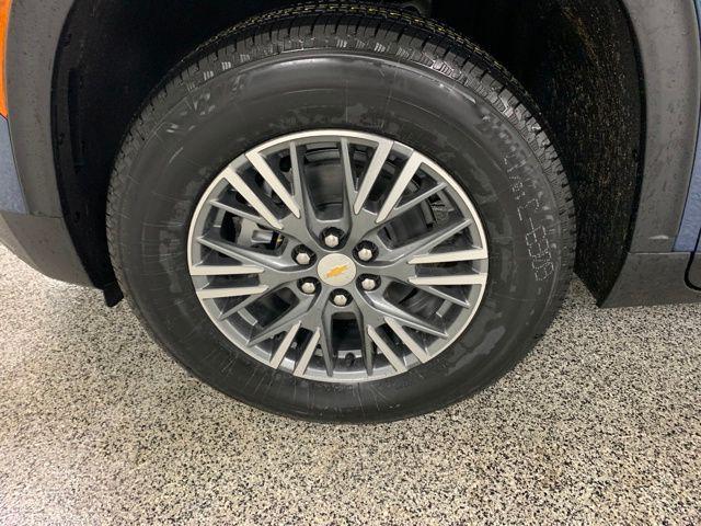 new 2026 Chevrolet Traverse car, priced at $43,337