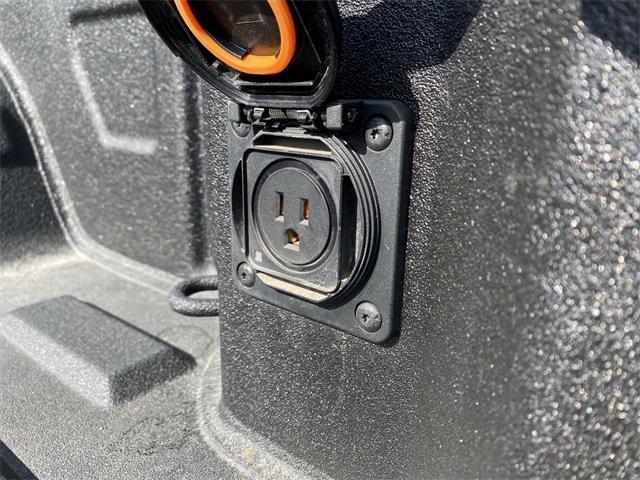 used 2022 GMC Sierra 1500 car, priced at $37,900