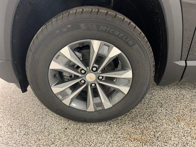 new 2026 Chevrolet Equinox car, priced at $32,003