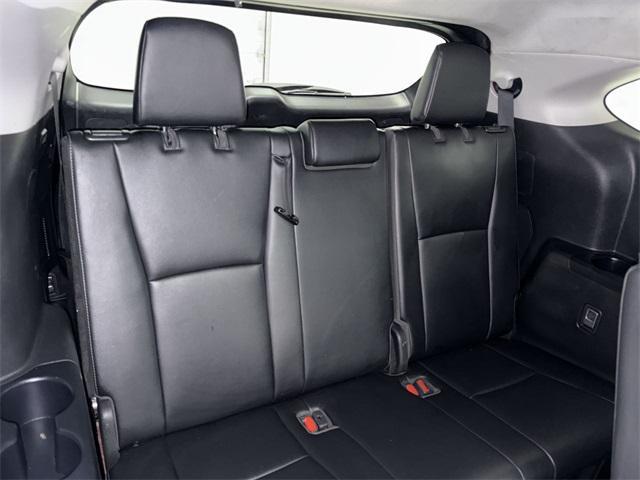 used 2021 Toyota Highlander car, priced at $28,800