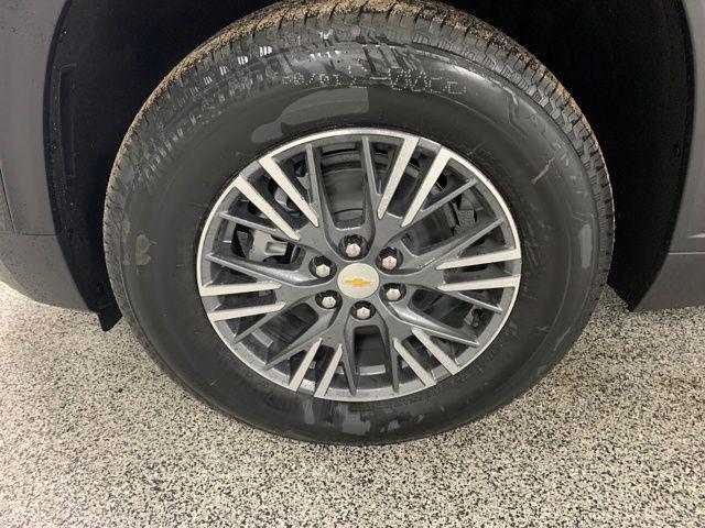 new 2026 Chevrolet Traverse car, priced at $43,337