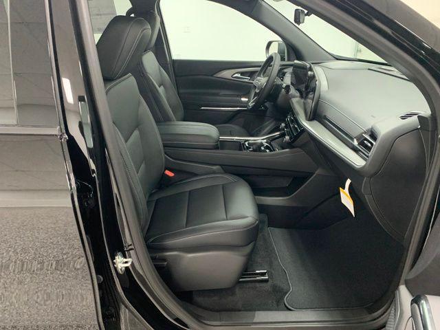 new 2026 Chevrolet Traverse car, priced at $43,337