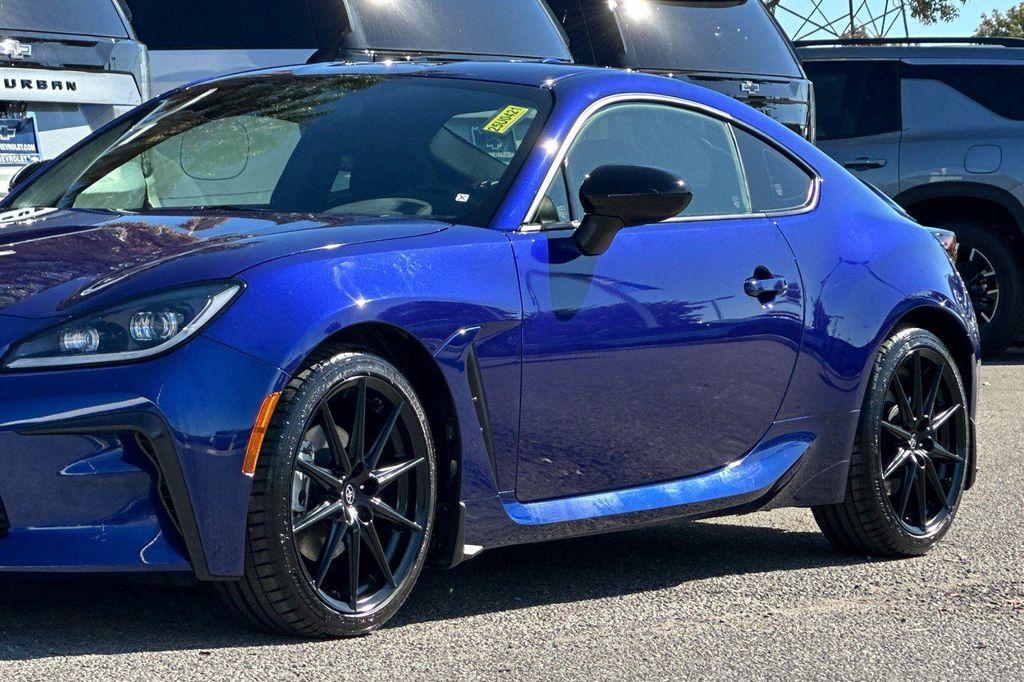 used 2023 Toyota GR86 car, priced at $29,788