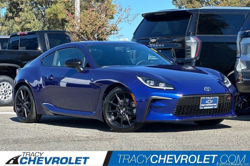 used 2023 Toyota GR86 car, priced at $29,788