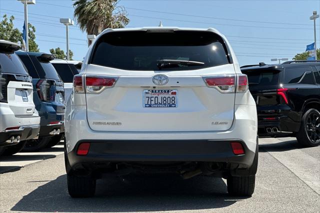 used 2014 Toyota Highlander car, priced at $17,798