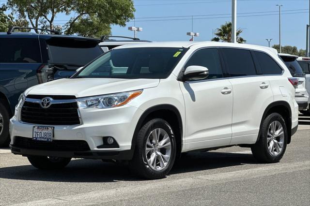 used 2014 Toyota Highlander car, priced at $17,798