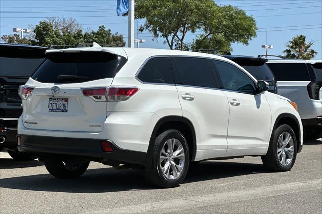 used 2014 Toyota Highlander car, priced at $17,798