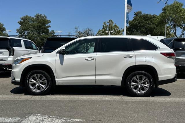used 2014 Toyota Highlander car, priced at $17,798