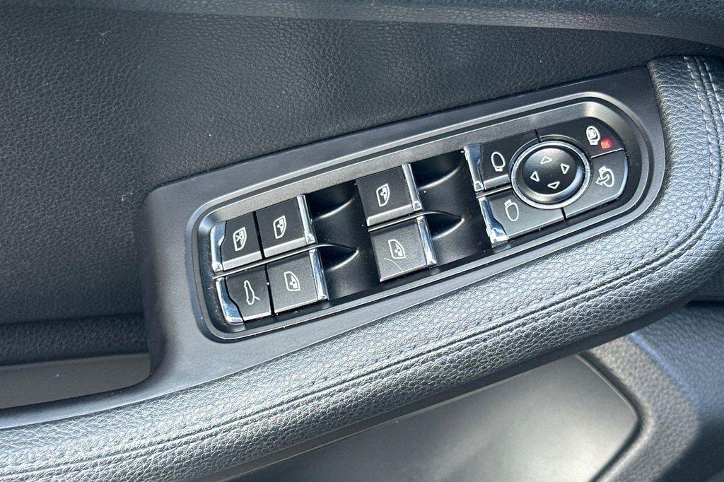 used 2021 Porsche Macan car, priced at $35,899