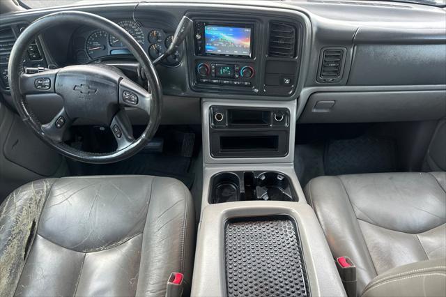 used 2005 Chevrolet Avalanche car, priced at $6,999