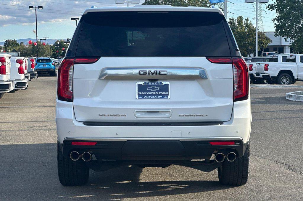 used 2022 GMC Yukon car, priced at $58,429
