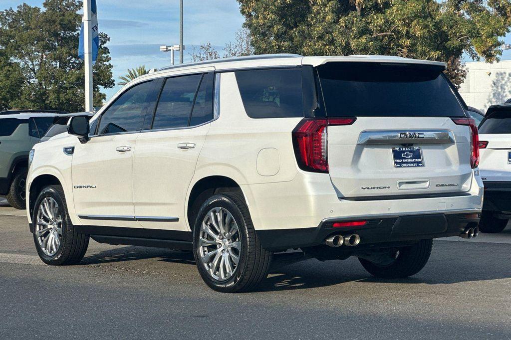 used 2022 GMC Yukon car, priced at $58,429