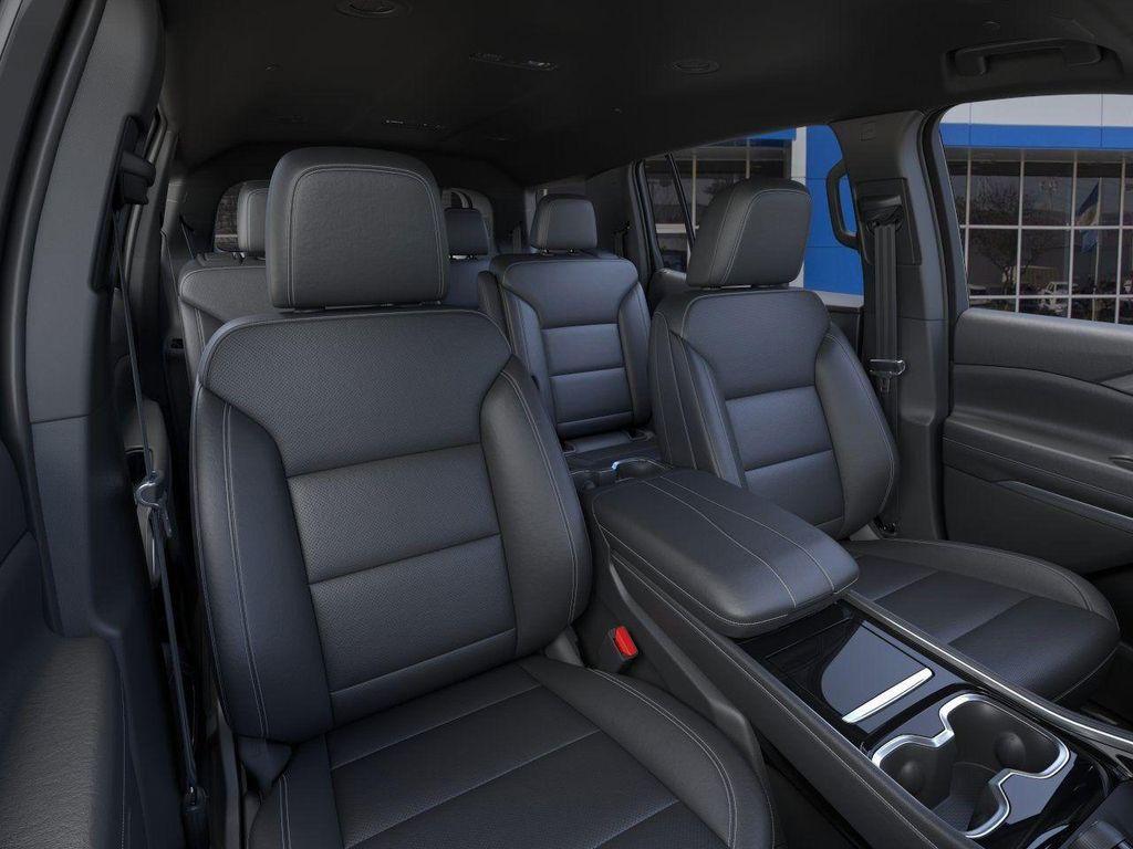 new 2026 Chevrolet Traverse car, priced at $44,120