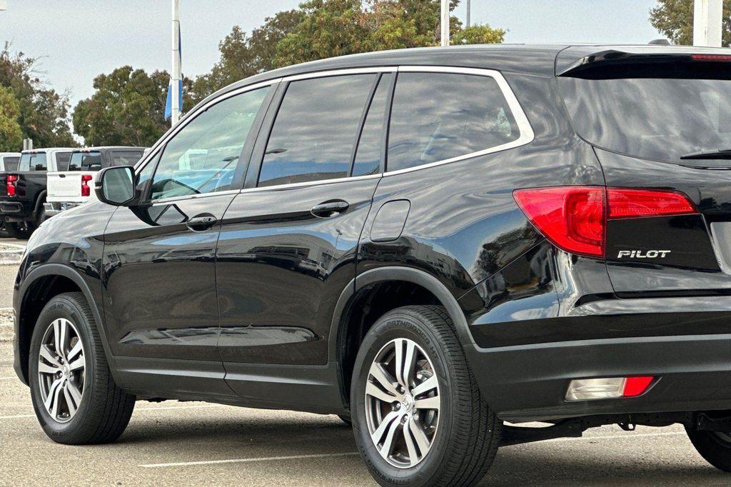 used 2016 Honda Pilot car, priced at $18,488