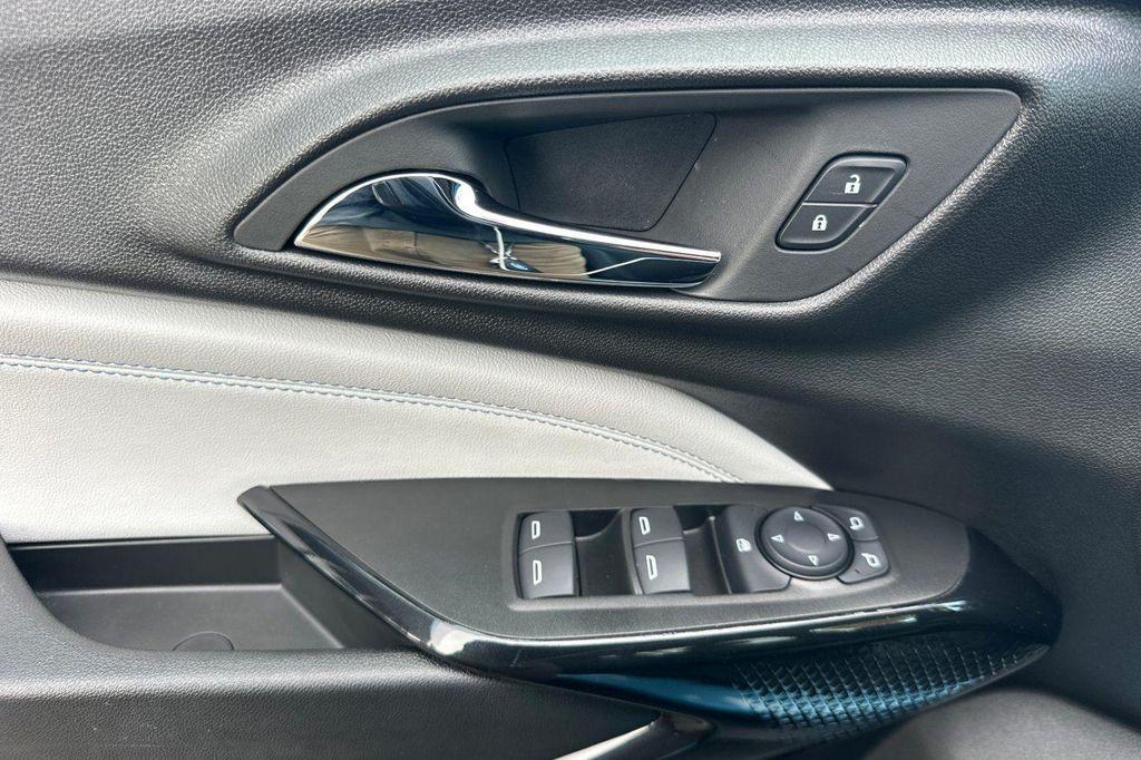 used 2025 Chevrolet Trax car, priced at $23,999