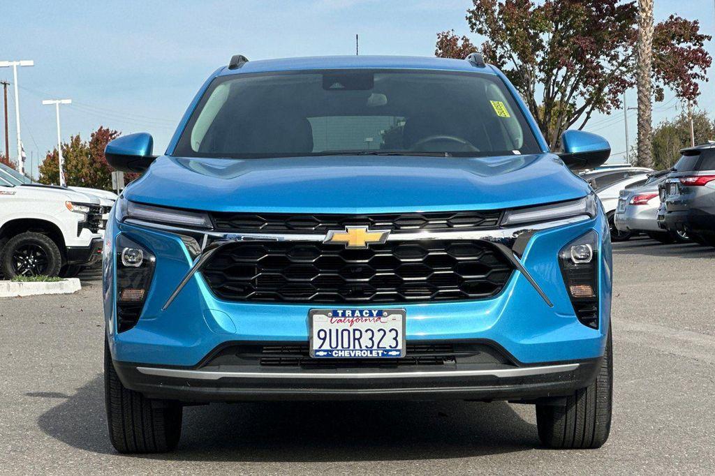 used 2025 Chevrolet Trax car, priced at $23,999