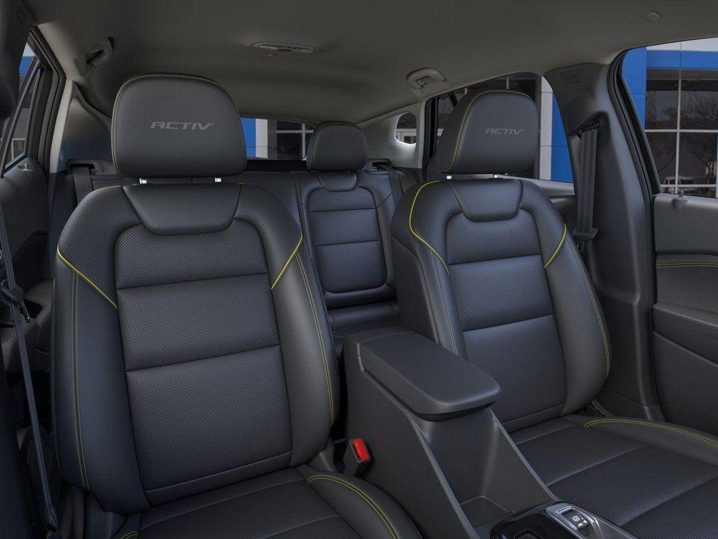 new 2025 Chevrolet Trax car, priced at $26,290