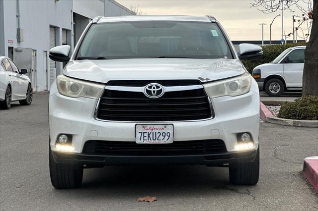 used 2014 Toyota Highlander car, priced at $20,699