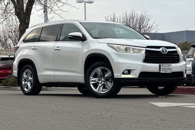 used 2014 Toyota Highlander car, priced at $20,699