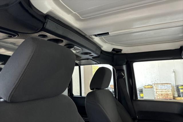 used 2015 Jeep Wrangler Unlimited car, priced at $22,999