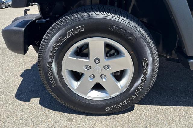 used 2015 Jeep Wrangler Unlimited car, priced at $22,999