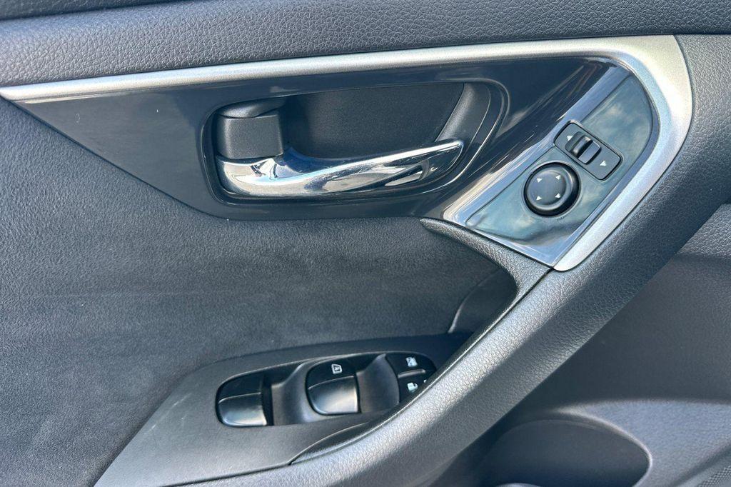 used 2014 Nissan Altima car, priced at $5,999