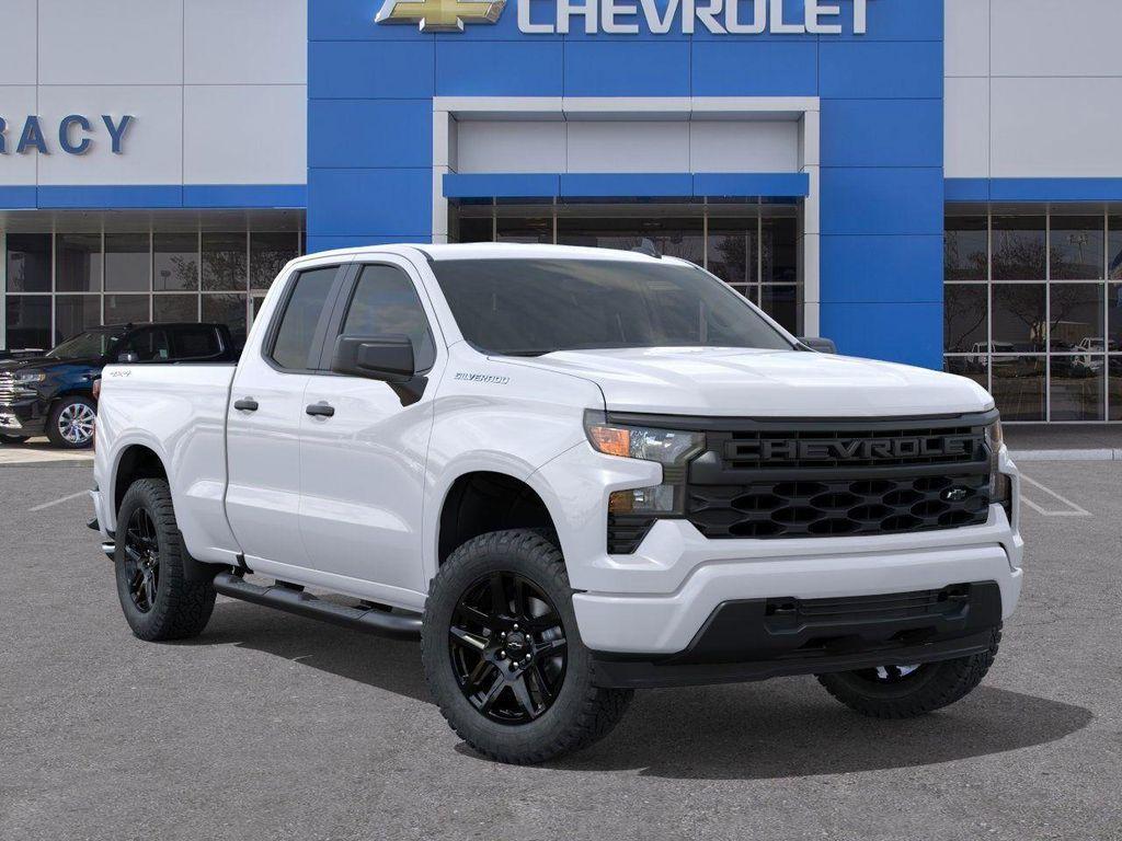 new 2025 Chevrolet Silverado 1500 car, priced at $41,999