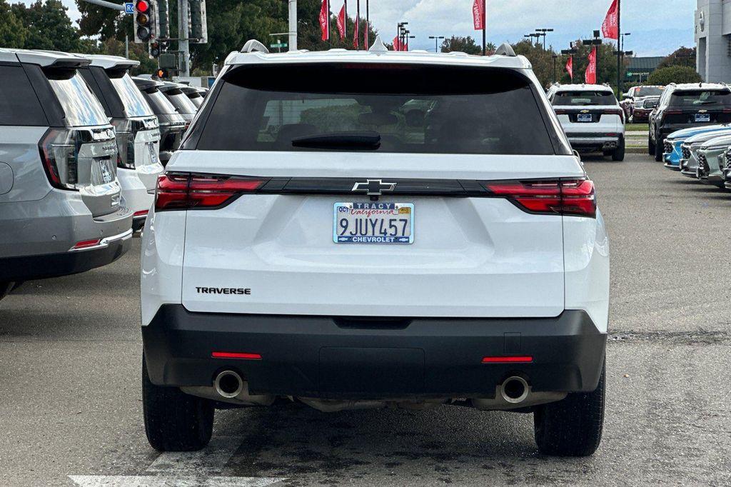 used 2023 Chevrolet Traverse car, priced at $23,499