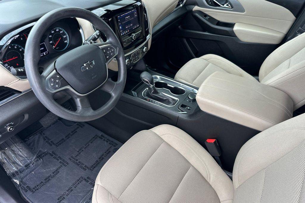 used 2023 Chevrolet Traverse car, priced at $23,499